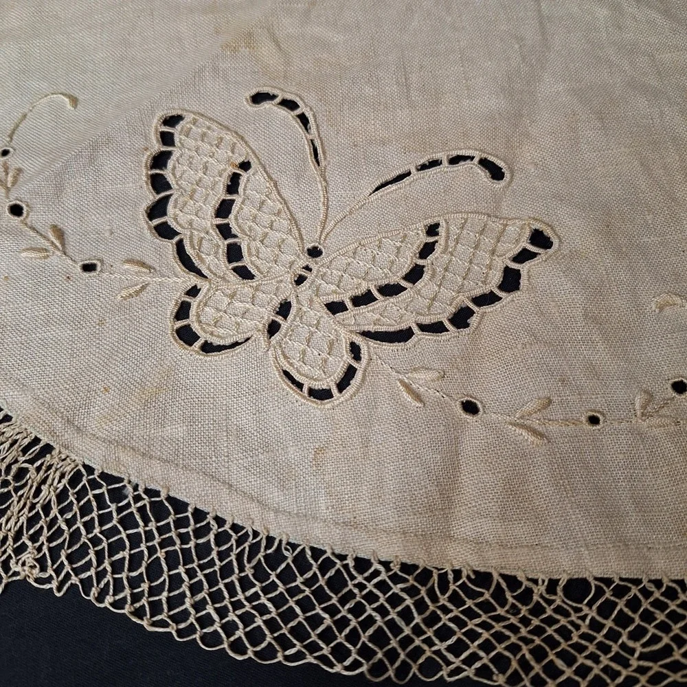 N/A vintage round